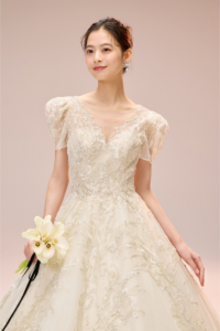 Sargent サージェント no.03-90752 esum weddingdress ウエディングドレス 韓国ドレス キラキラ