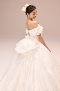 Besnard (ベルナール) no.03-0443 esum ウエディングドレス プリンセスライン 白 花 リボン